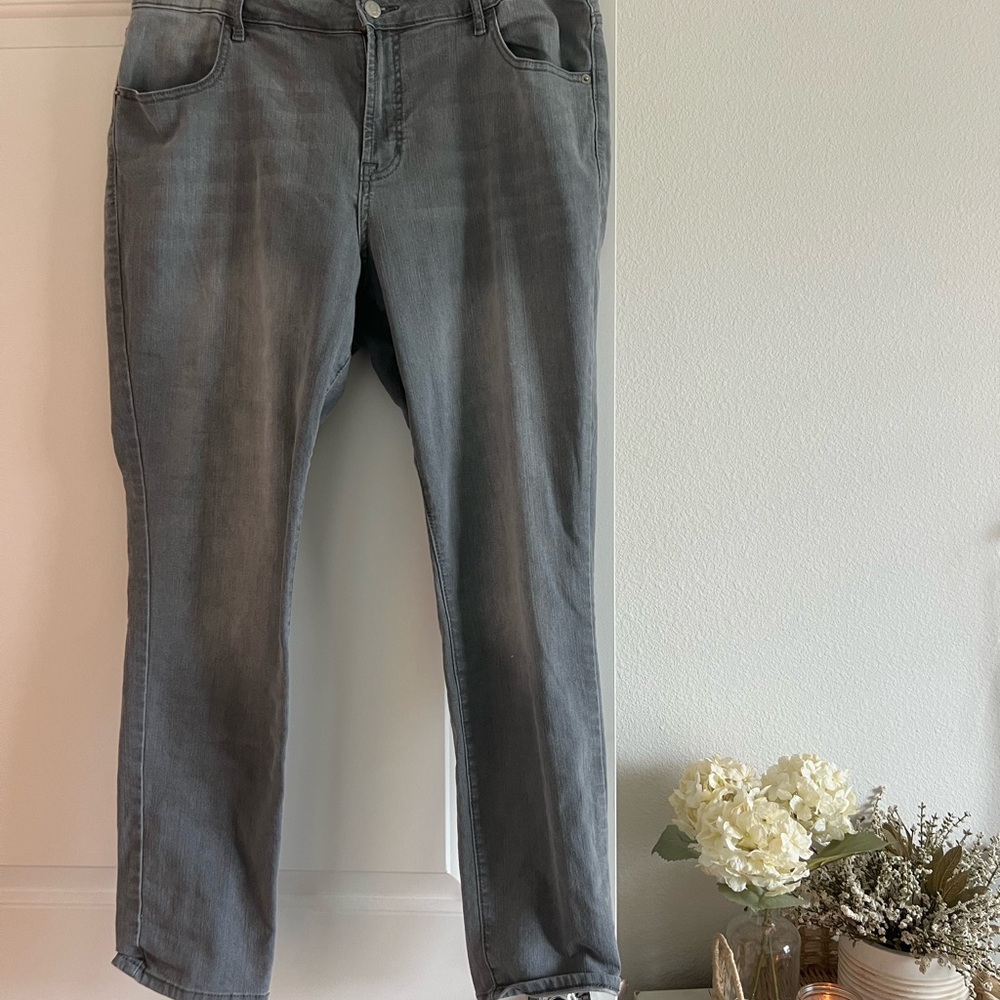 Old Navy Charcoal Super Skinny Jeans